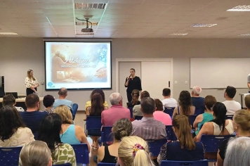 Secretaria Municipal da Saúde realiza palestra sobre Fevereiro Roxo 