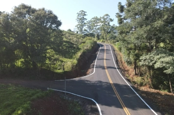 Concluída sinalização do novo trecho de asfalto que liga Aratiba à comunidade de Esperança Alta