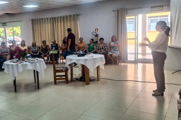Encontro com monitoras dos grupos de idosos marca início das atividades em Aratiba